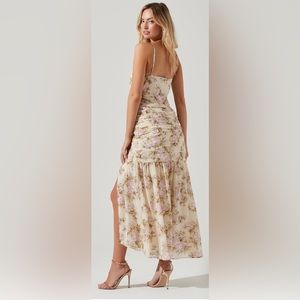 Astr The Label Kiana Dress floral dress size M